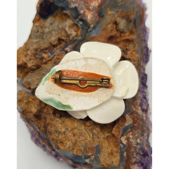 Vintage White Magnolia Porcelain Flower Brooch With Gold-Tone Center Leaf Detail - Picture 5 of 7